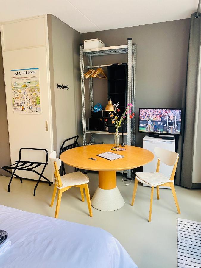 Private Studio With Free Car Parking Ámsterdam Exterior foto